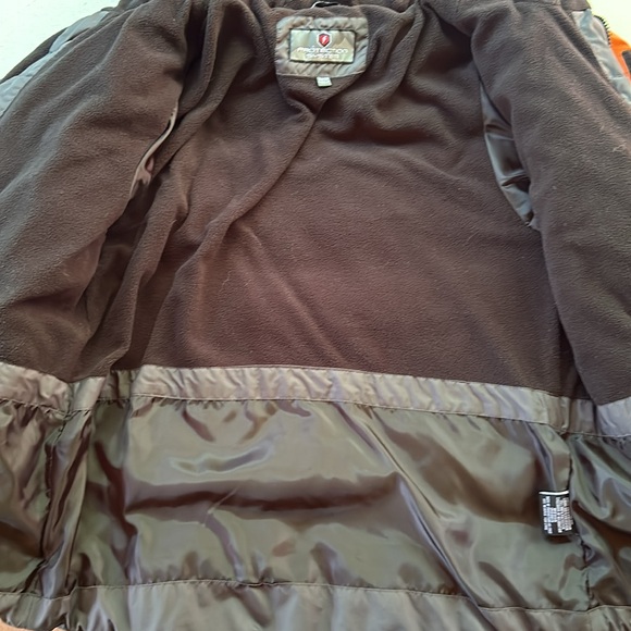 Rain Jacket like new. - Picture 6 of 8